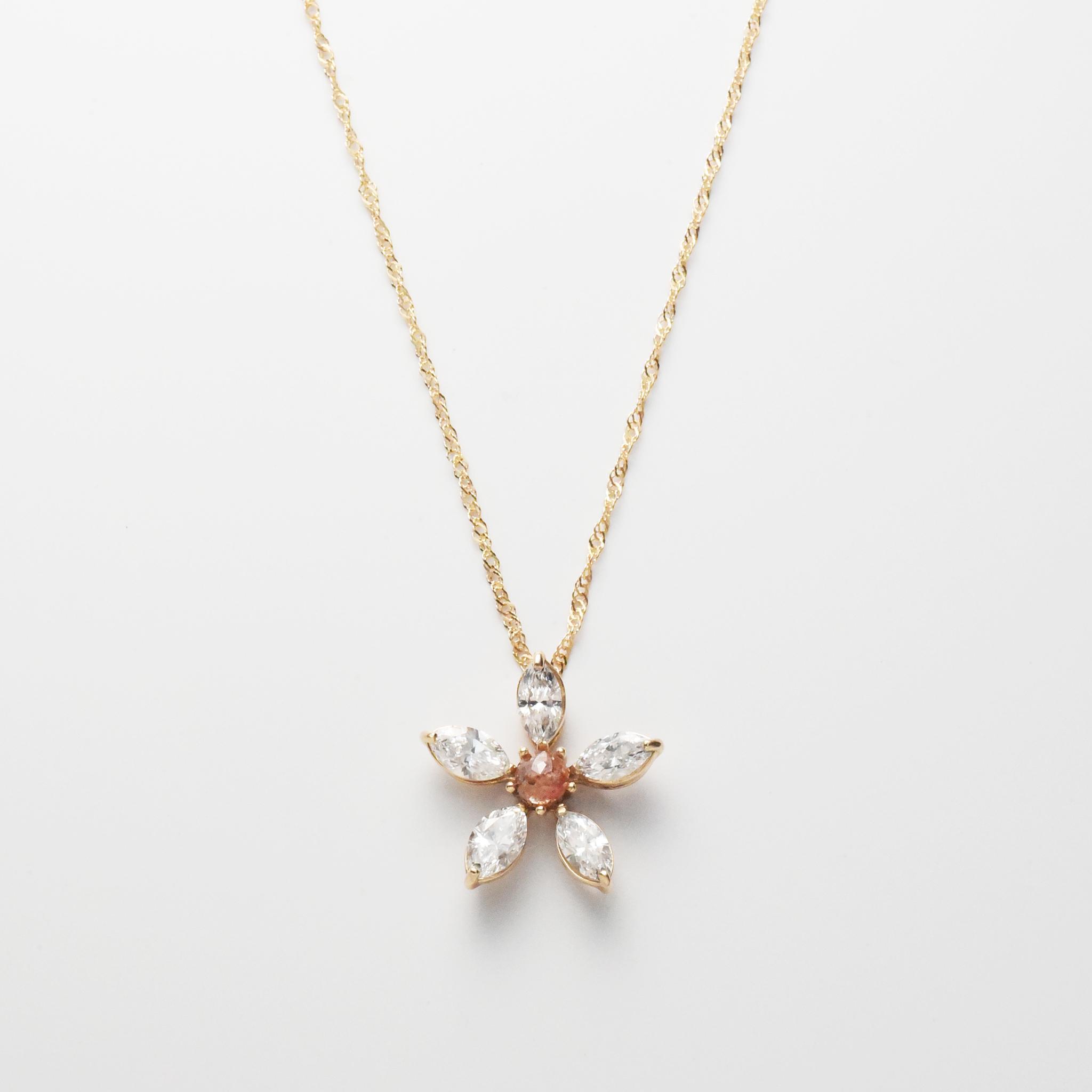 K10YG天然ローズカットダイヤ×合成ダイヤモンド サクラデザイン ペンダント1枚目の画像