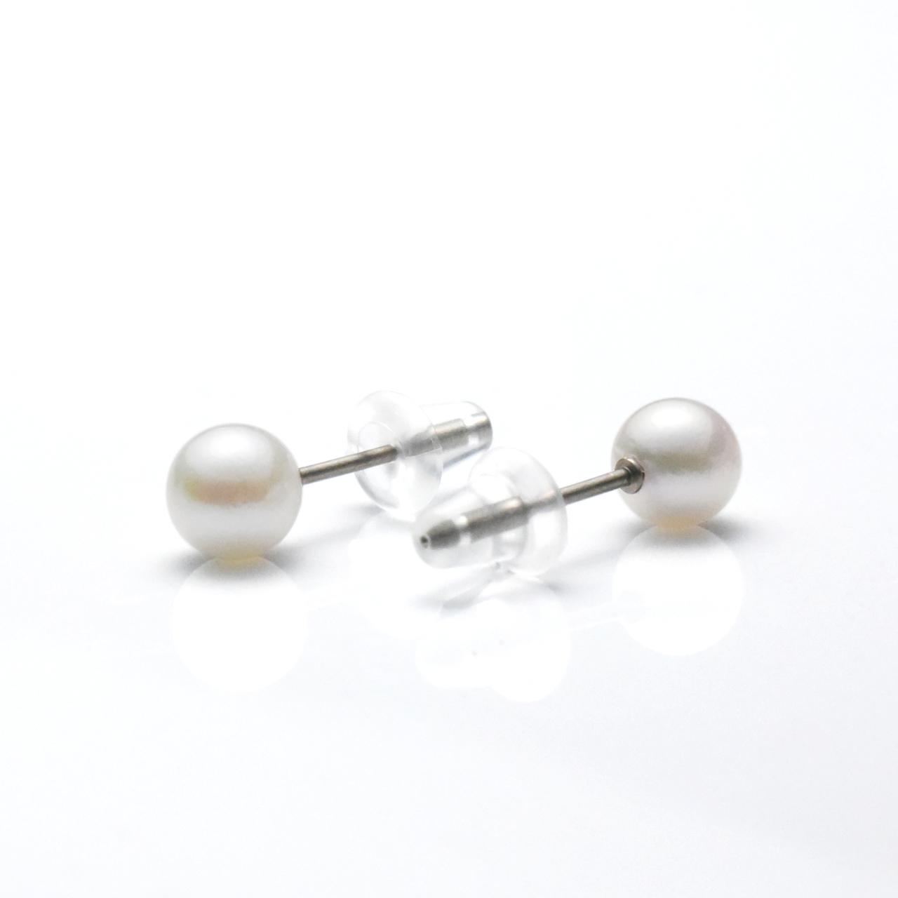 あこや真珠5-5.5mmスタッドピアス チタンポスト | 3枚目