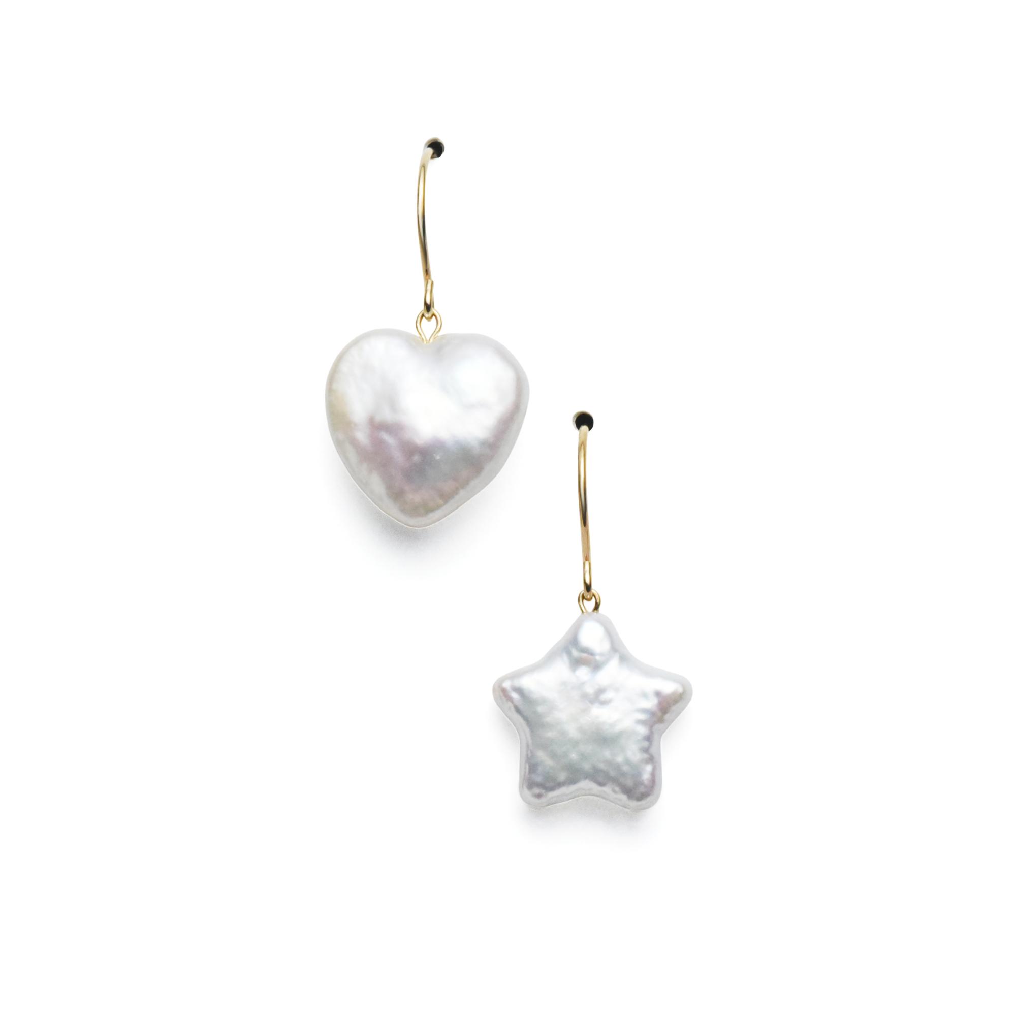 K18YG淡水ハート×スターシェイプパール 10mm アシメトリー フックピアス1枚目の画像